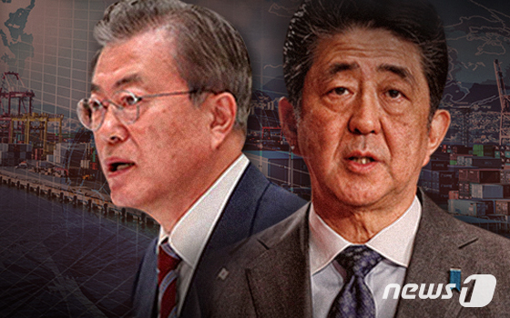 한국 문재인 대통령과 일본 아베 신조 총리