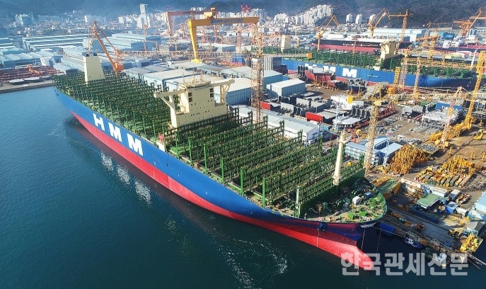 세계 최대 컨테이너 선박 'HMM 알시라스호'(해양수산부 제공)/한국관세신문