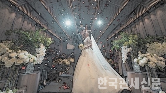 가장 행복한 날 아름다운 두 사람의 결혼을 축하하며 손끝부터 정성을 담았다.(사진=추억의 뜰 제공)/한국관세신문